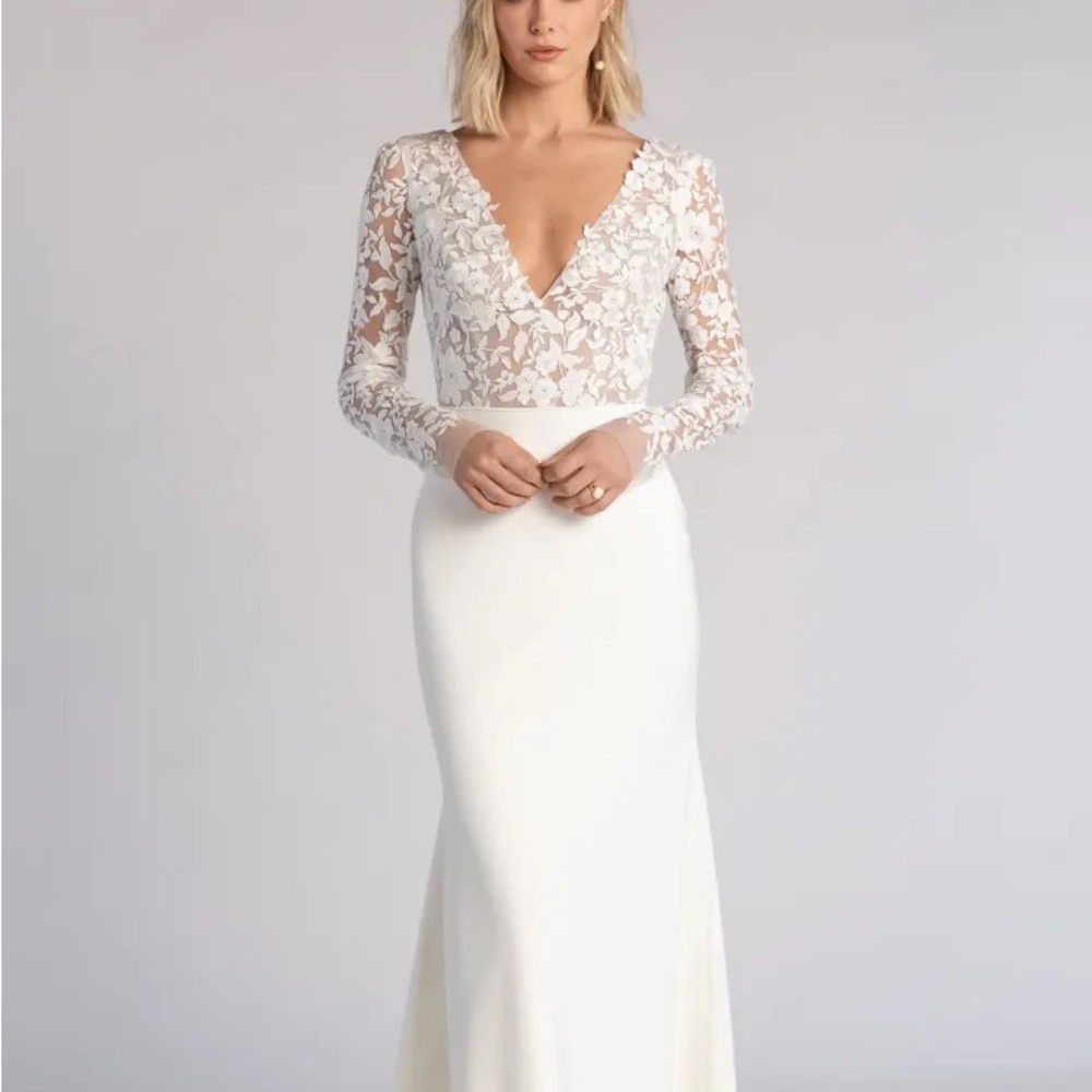 Jenny Yoo Julian Gown Size 4. New,never worn, slight alterations